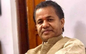 कांग्रेसको कारवाही पछि मल्लले त्यागे सांसद पद 